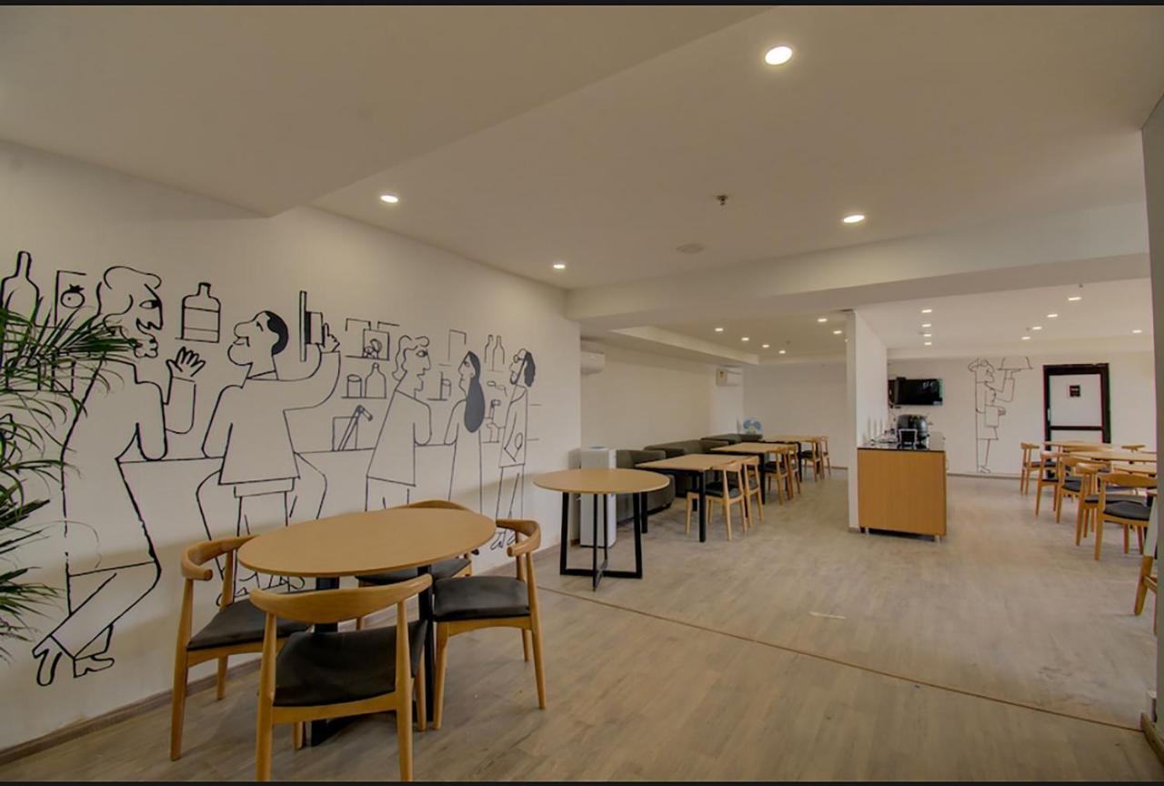 Shagun Hotel Vadodara Ngoại thất bức ảnh