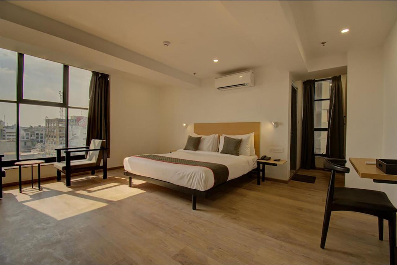 Shagun Hotel Vadodara Ngoại thất bức ảnh